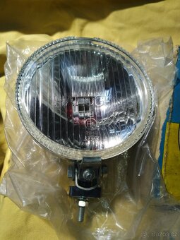 Prodám přídavný přední světlomety Halogen - 2