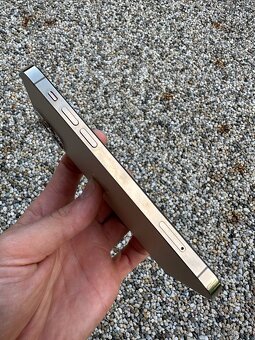 iPhone 12 pro - baterie 100% - 2