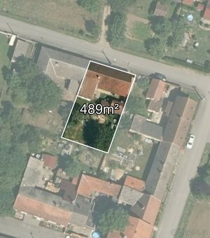 Rodinný dům 3+1 se zahradou v klidné části obce Třebenice - 2