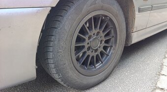 Výhodně prodám BMW E39 soubor dílů - 2