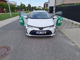 Toyota Corolla - 2