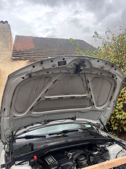 Prodám náhradní díly z BMW E87 - 2