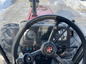 Traktor Massey Ferguson 390 - 2