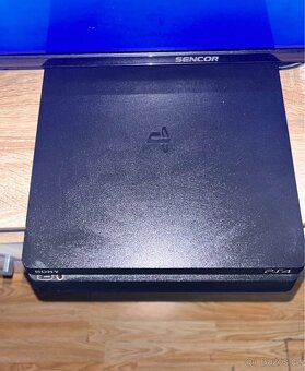 PlayStation 4 - 2