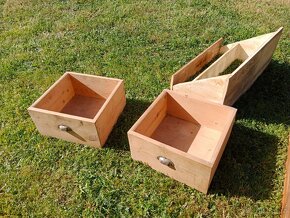 různé věci z půdy, koš,... - 2