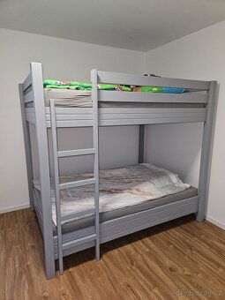 Postel, dvoupatrová (palanda) - 2