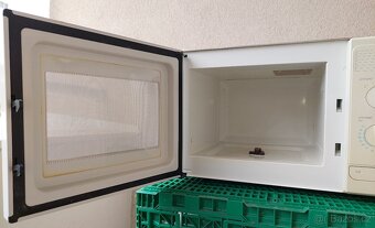 Mikrovlnná trouba Privileg 8521 - 2