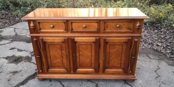 Masivní komoda se šuplíky - 2