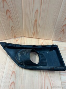 Pravý rámeček mlhovky Citroen C4 Picasso 9654197877 - 2