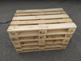 Prodám světlé euro palety - 2