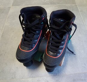 Kolečkové brusle - 2