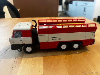 Historická hračka - Tatra Karosa Hasiči - 2