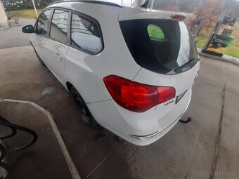 Astra 1,4 benzín 88kw,tažné nová stk - 2