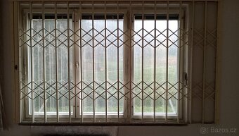 Mříže stahovací vnitřní 3x - 2