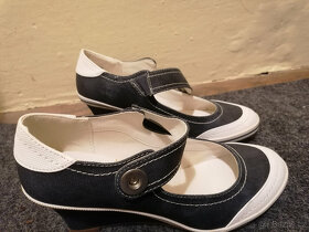 Dámské boty vel. 39, málo nošené - 2