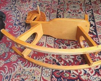 Dřevěný houpací kůň - 2