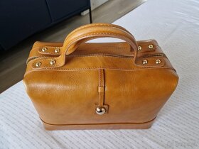 Italská kabelka z pravé hovězí kůže - 2