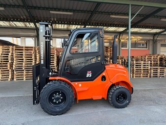 Terénní vysokozdvižný vozík, 3500kg, Kubota, Diesel - 2