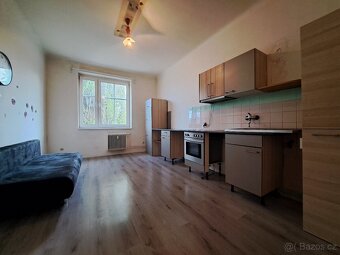 Pronájem bytu s lodžií 2+1 Husovice 70m2, nájem 16.000,- Kč - 2