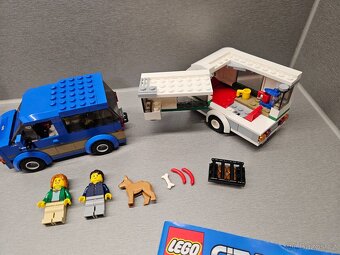 LEGO CITY 60117 Van & Caravan + bonus 30589 - 2