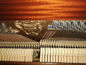 Prodám pianino Scholze - 2