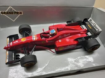 F1 FERRARI F310 1996 MICHAEL SCHUMACHER MINICHAMPS 1:18 - 2