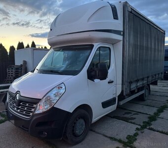 Renault Master 2,3, rok 2019, motor v chodu ale kouří - 2