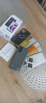 Dobrý den prodám mobilní telefon xiaomi redmi note 12s 8gb 2 - 2