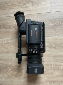 3CCD kamera Panasonic HVX200E - 2