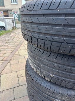 Bridgestone 215/60 r16 - 2