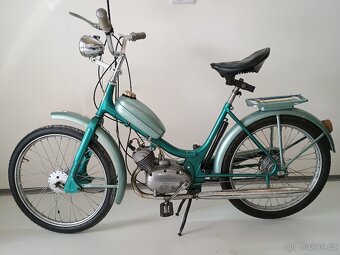 Moped stadion s11 - 2