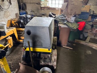 Jezkovy valec Bomag - 2