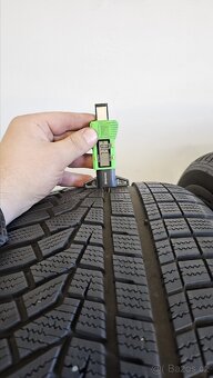 Zimní pneumatiky 235/50/19, Hankook, DOT1023 - 2