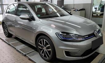 Volkswagen Golf VII e-Golf 2.majitel servisní kniha DPH - 2