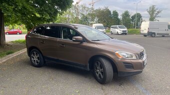 Volvo XC60 D3 2.4 D 120 kW AWD Automat - 2