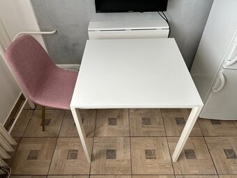 Prodej jídelního stolu Vihals (IKEA) - 2
