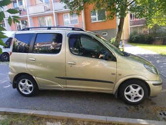 Toyota yaris - 2