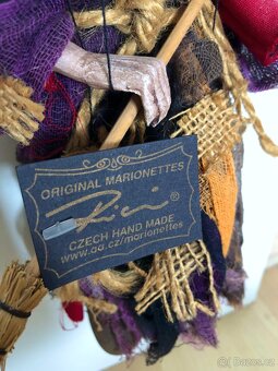 Nová dřevěná ručně vyřezávaná a malovaná loutka Marionettes - 2