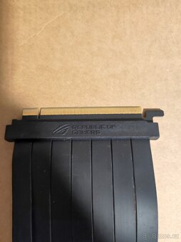 ASUS ROG Strix Riser RS200 kabel - 2