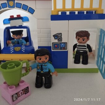 Lego duplo 10902 policejní stanice - 2