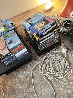 VHS kazety a VHD videorekordér Panasonic - 2