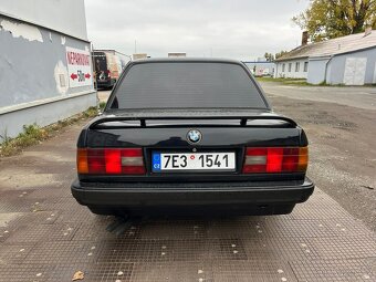 Bmw e30 324td - 2