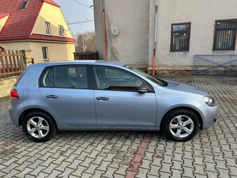 Volkswagen Golf 1.6MPI 75kW 2009 106321kmbez koroze - 2