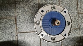 Přírubový elektromotor 380V - 2