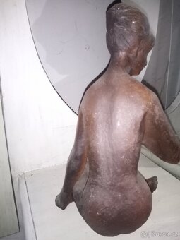 Starožitná soška-akt] ženy - 2