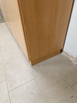 Šatní skříň - 2