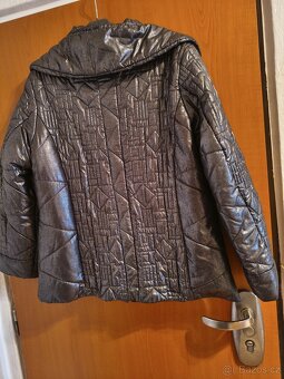 Nová stříbrná dámská bunda velikost 44 - 2