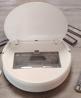 Roboticky vysavac Xiaomi Vacuum Mop 1C - 2