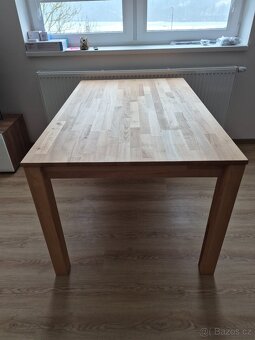 Jidelni stůl - 2