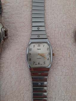 Funkční náramkové hodinky - 2